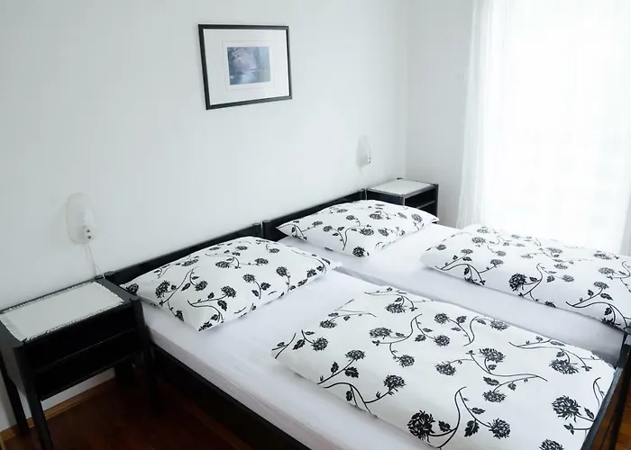 Pri Damijanu شقة Ponikve